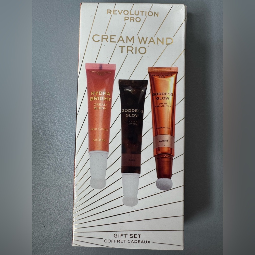 Makeup Revolution Pro Cream Wand Trio - Pink, Brown, Bronze contour highlighter